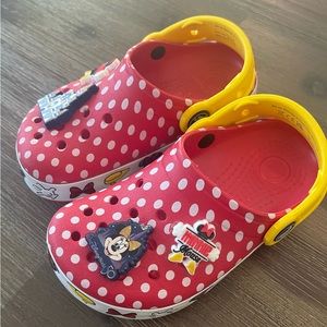 Minnie Mouse light up crocs